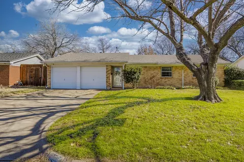 234 Jill Ann Dr, Burleson, TX 76028