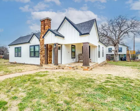 1008 W 11th St, Cisco, TX 76437