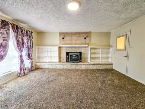 Living - 114 Scott St, Tye, TX 79563 photo 3 of 4