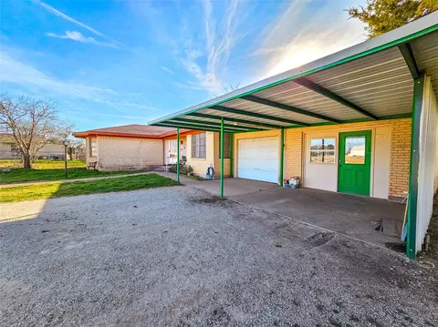 Other - 114 Scott St, Tye, TX 79563 photo 1 of 6