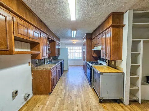 Kitchen - 114 Scott St, Tye, TX 79563 photo 1 of 3
