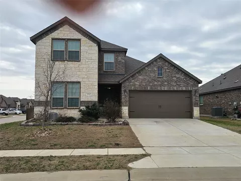 11312 Glover Ln, Aubrey, TX 76227