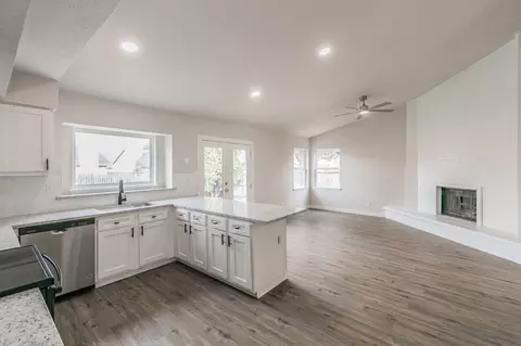 2904 Woodlark Dr, Fort Worth, TX 76123