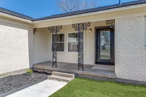 11002 Ulloa Ln, Dallas, TX 75228