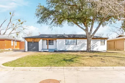 908 Dora St, Bedford, TX 76022