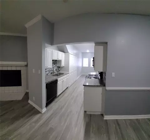 Entry Way - 1501 Cedar Elm Dr, Euless, TX 76039 photo 2 of 4