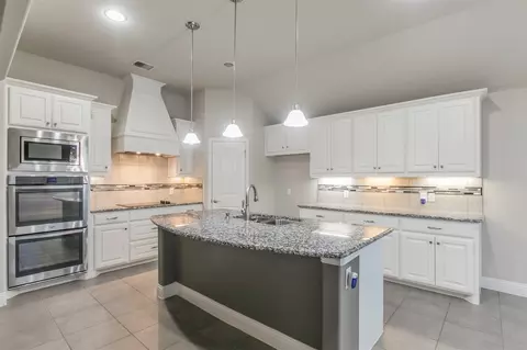 222 Iris Dr, Midlothian, TX 76065 photo 13