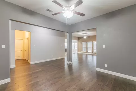 222 Iris Dr, Midlothian, TX 76065 photo 6