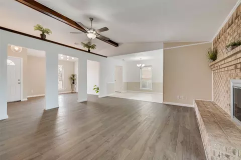 533 Doral Pl, Garland, TX 75043