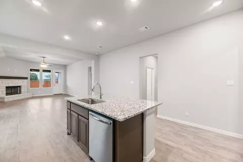 1237 Comal Ln, Springtown, TX 76082 photo 14