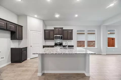 1237 Comal Ln, Springtown, TX 76082 photo 11