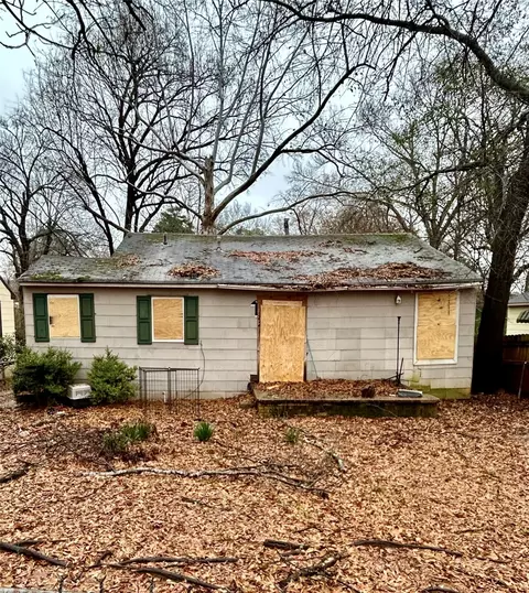 1821 Jenkins Ave, Shreveport, LA 71101