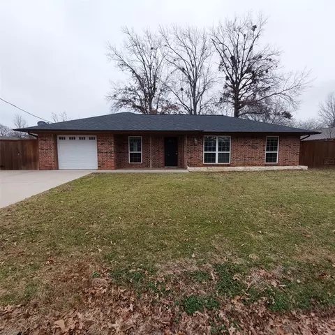 509 Mcfarland St, Pilot Point, TX 76258