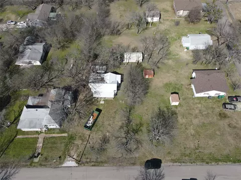 View/Area - 217 E 2nd St, Ferris, TX 75125 photo 3 of 7