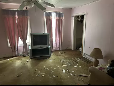 Living - 217 E 2nd St, Ferris, TX 75125 photo 4 of 4