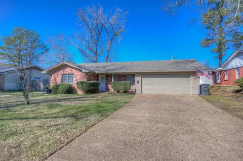 9508 Alicia Ln, Shreveport, LA 71118