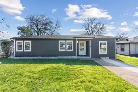 1405 Hamsted St, Fort Worth, TX 76115