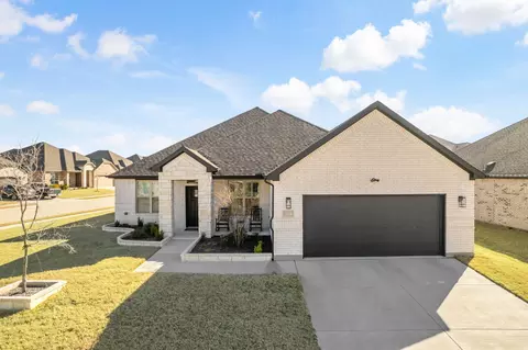 374 Brookstone Dr, Lavon, TX 75166