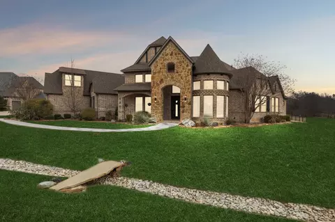 880 Maverick Ct, Fairview, TX 75069