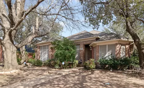 1205 Bedford Ln, Lewisville, TX 75077