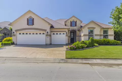 9525 Crestview Dr, Denton, TX 76207