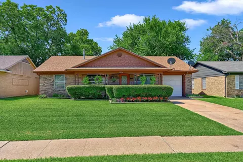 1804 W Belden St, Sherman, TX 75092