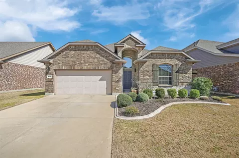 808 Falcon Rd, Argyle, TX 76226