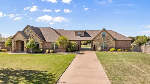 2313 Emerald Bend Ct, Granbury, TX 76049