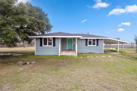 220 Anchor Ln, Gun Barrel City, TX 75156