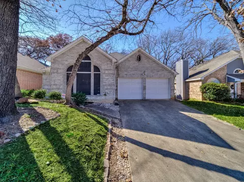 1600 Pacific Pl, Fort Worth, TX 76112