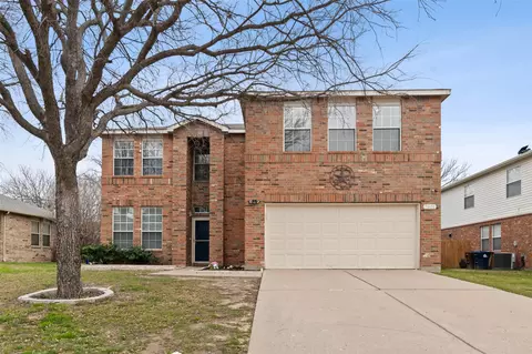 7801 Swan Park Dr, Denton, TX 76210