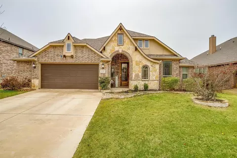 416 Linda St, Crowley, TX 76036