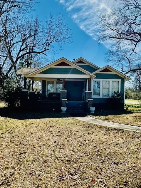 803 East, Sarepta, LA 71071
