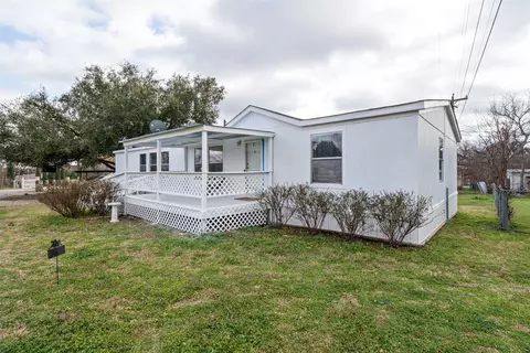 3716 Montgomery Dr, Granbury, TX 76049