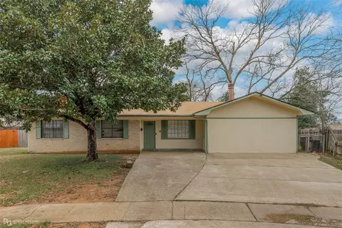 1812 Neptune Cir, Bossier City, LA 71112