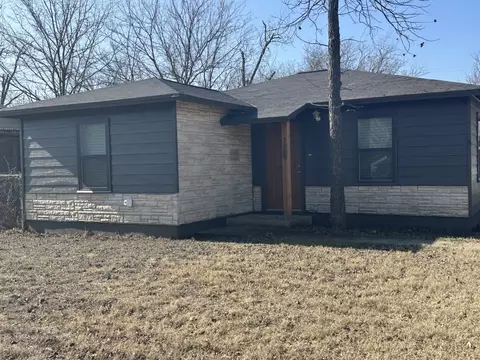 2205 Vine St, Brownwood, TX 76801