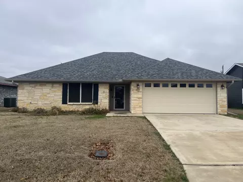 2204 8th St, Brownwood, TX 76801