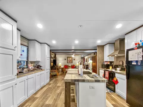 552 N Keller Rd, Mineral Wells, TX 76067