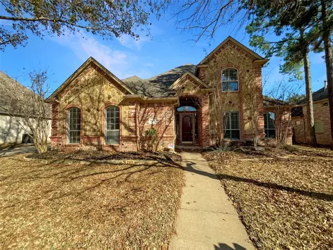 8108 Thornwood Dr, North Richland Hills, TX 76182