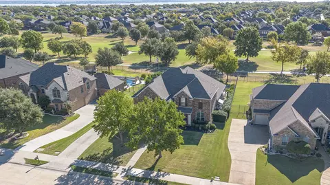 10118 Broadmoor Ln, Rowlett, TX 75089