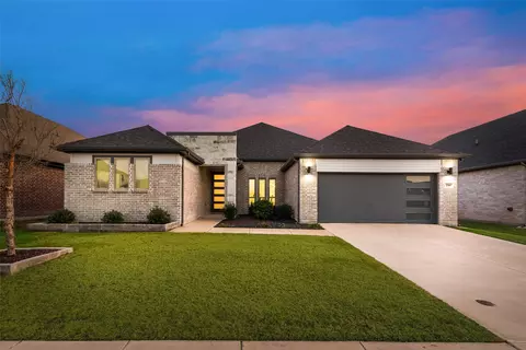 258 Cyprus Grove Dr, Lavon, TX 75166