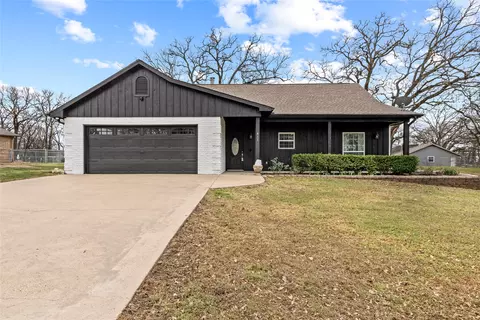 411 Bay Ct, Gun Barrel City, TX 75156
