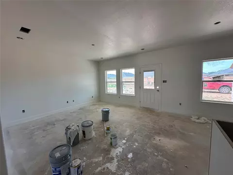 Living - 157 Waterloo Dr, Abilene, TX 79602 photo 1 of 3