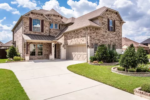 7203 Voltaire Dr, Grand Prairie, TX 75054
