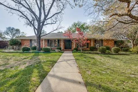 11007 Candlelight Ln, Dallas, TX 75229