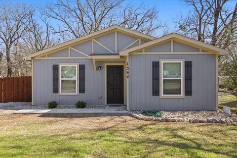 1344 Dawn Ct, Pelican Bay, TX 76020