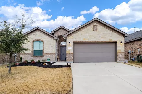 9441 Smiths Park Ln, Fort Worth, TX 76177