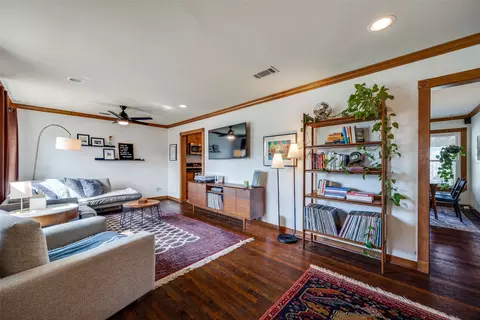426 Blanning Dr, Dallas, TX 75218