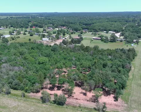104 County Road 237, Fairfield, TX 75840