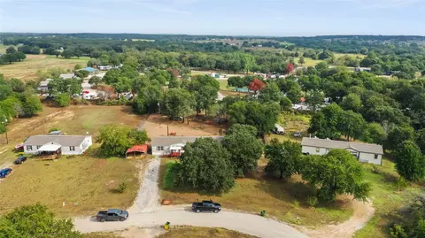 229 Lowrey Cir, Springtown, TX 76082